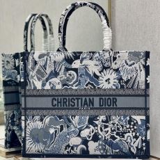 Christian Dior Shopping Bags